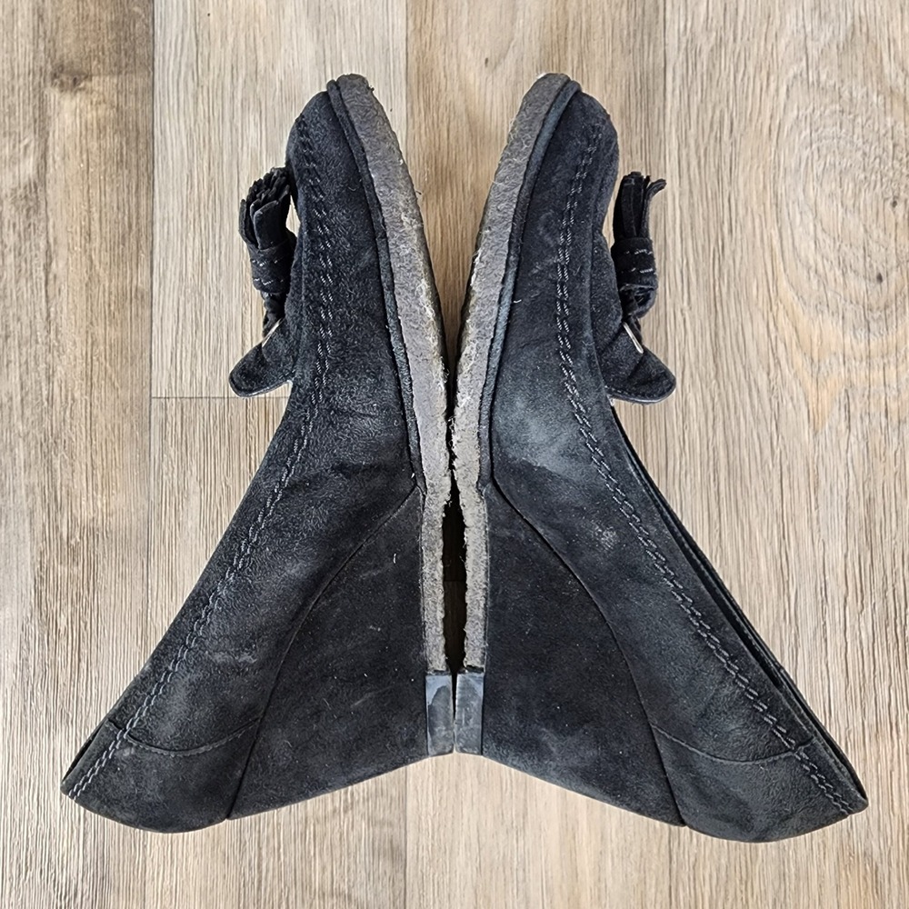 Stuart Weitzman‎ 7.5 Black Suede Tassel Wedge Loafers Classic Comfortable - Picture 6 of 13